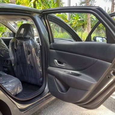 Hyundai Elantra 25 - 3/10