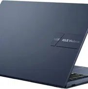 Laptops nueva en su caja con su bolso - Img 48731463