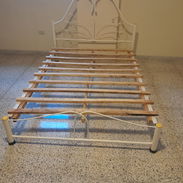 Cama de tubo + colchón - Img 57093239