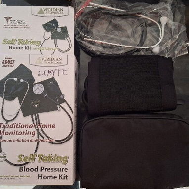 Se vende Acetaminofen Paracetamol); Tensiómetro (Digital y Manual); Muscle Rub; Glucosamina; y Crema (Varias) - Img 124480063