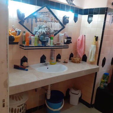 En oferta!! Preciosa casa independiente con 4 cuartos, garaje y patio . Aproveche e invierta!!! - Img 118723654