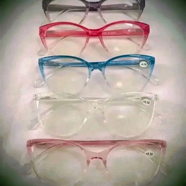 Lentes de conctato y espejuelos de aumento graduados - Img 125221640