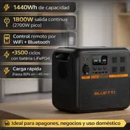 BLUETTI AC180P Estación de energía portátil, batería de reserva LiFePO4 de 1440 Wh con 4 salidas de CA de 1800 W - Img 55742135