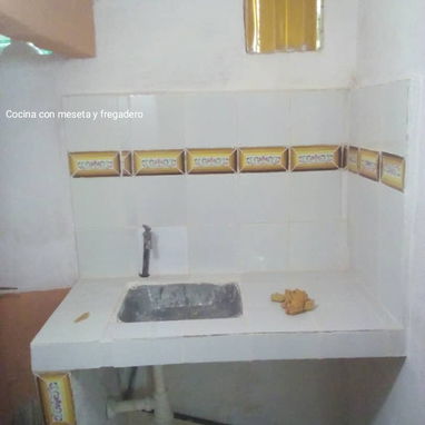 Buena vivienda interior, 3000 usd. En El Cerro, bien ubicada, planta baja, un único propietario, gas/ calle, papeles ok - Img 124276664