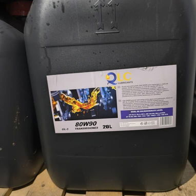 ACEITES Y LUBRICANTES. CRL Logística Sur – Tu aliado para el cuidado de tu vehículo - 9/10