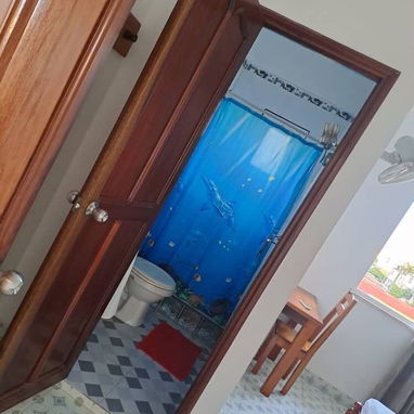 🏡 *¡JOYA EN EL VEDADO! | CASA INDEPENDIENTE EN VENTA*. - 5/10