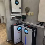 Kit solar inversor 12Kw batería 32kWh 12 paneles 590W - Img 57989069