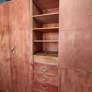 Escaparate 100 % cedro ancho 2.65mts y alto 2.25mts - Img 119961237