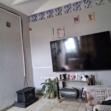 En venta casa en alamar zona 19 con casi todo adentro tanques instalados panel solar y estación de energía 10000 - 10/10