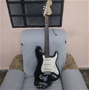 Vendo Guitarra Original Fender Squier hecha en Indonesia - Img 45908086