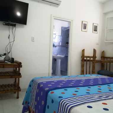 Renta lineal apartamento en Vedado - Img 125398109