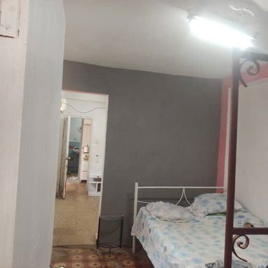 *$14.000usd. En venta casa biplanta puerta de calle (PLANTA BAJA) en Luyanó. Referencia: semáforo de Luyanó. - 5/10