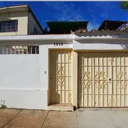 Venta o permuta de casa en Playa con 4 habitaciones ideal para dos familias de 3 niveles. - Img 55814529
