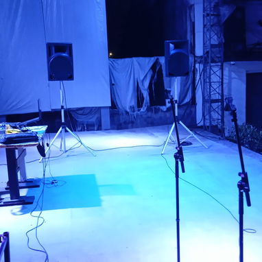 Dj con audio y pantalla - Img 103295076