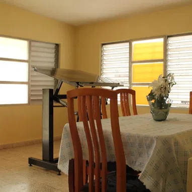 VENTA DE CASA INDEPENDIENTE DE DOS PLANTAS EN LA CIUDAD DE CANAGUEY - Img 121785409