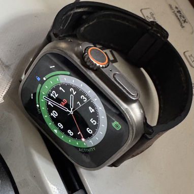 Vendo APPLE WATCH ULTRA, diseñado para uso extremo, robusto y ligero de TITANIO cerámica y zafiro GPS LTE - 10/10