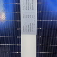 Paneles solares en almacen - Img 55807323