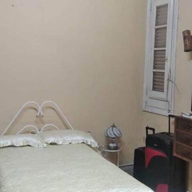 casa en Centro Habana en planta baja [ Colonial Antigua de Puntal Alto ]* - Img 121775308