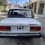 Lada 2107 color blanco. 52,400 km. Siempre en garaje - Img 54306528