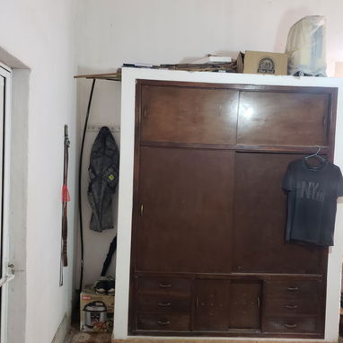 SE VENDE CASA de 1 habitación (Casa puerta de calle puntal alto, techo placa libre, teléfono fijo, gas de la calle, etc) - Img 124172506