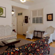 Apartamento moderno frente al Museo de la Revolución – 6to piso, parqueo 24h, wifi – Renta por noches Habana Vieja - Img 54993627