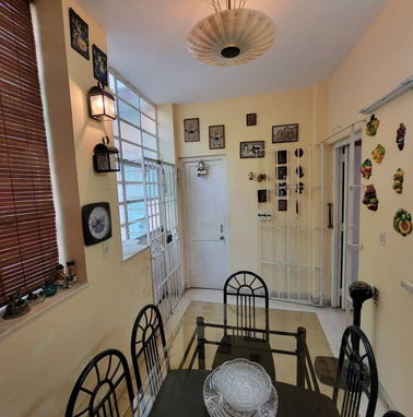 Oferta!!! Casa independiente en 9na con 5 cuartos,patio y garaje cerrado. Excelente oportunidad de inversión!!! - Img 79808907
