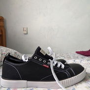 Tenis Levi's originales #46.5 - Img 55900369