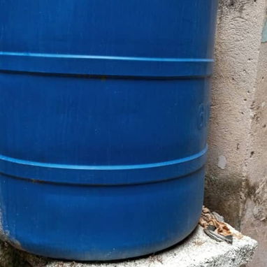 Vendo tanque de uso 600 litros Soy de Centro Habana 53 54391565 - 2/2
