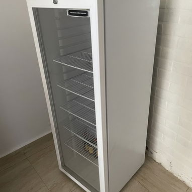 Vendo nevera 24 pies de uso en prefecto estado Nevera Exibidora - Img 126625046