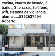 Vendo casa de 2 plantas amueblada en Miramar, La Habana. Cuenta con 5 habitaciones, carpoch, garaje amplio, portal, sala - Img 45786060