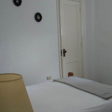 📱 Renta de Apartamento con Balcón y Confort en el Corazón de La Habana - Img 116116620
