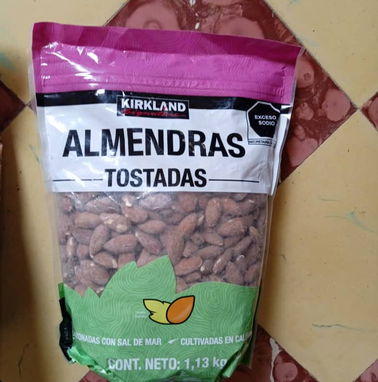 Bombones, almendras, nueces, nutella, pasas, pistachos, Coffee mate, queso... Todo importado. Tenemos mensajería - Img 63224422