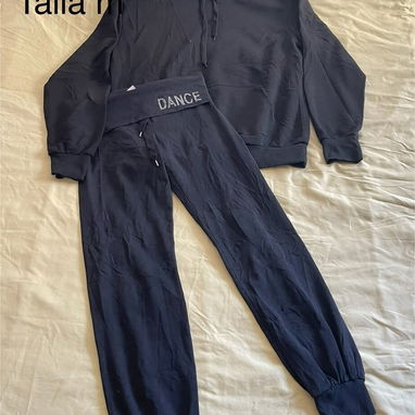 Conjunto deportivo - 6/10