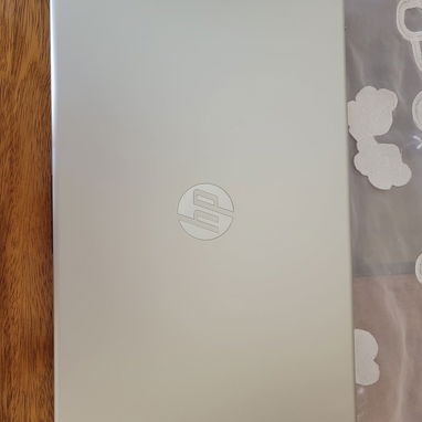 En venta laptop HP Laptop 15-fc0146dx | Potencia y velocidad para estudiar, trabajar o crear. - Img 125796340