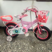 Bicicleta para niño/a de USO en buenas confusiones - Img 55821528