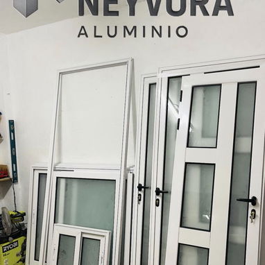 Todo tipo de trabajos en marquetería de aluminio - Img 128033198