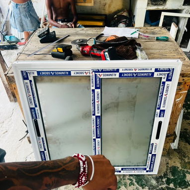 Ventanas y puertas de aluminio - 4/10