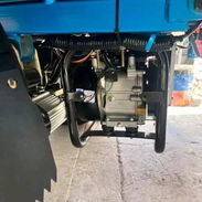 Triciclo Eléctrico jmd (CON CABINA Y TECHO) ⚙️CARACTERÍSTICAS: • 1800 Wats • 60 Volt • 65 Amp • Autonomía de 100 - Img 58225481