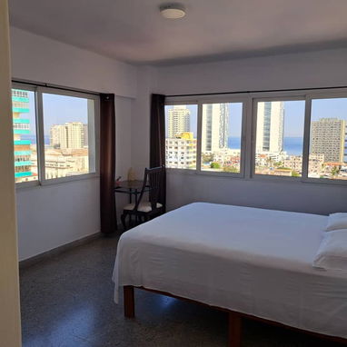 🏢⚡️Alquiler de Apartamento de lujo en La Habana (Vedado) corta y larga estancia. Electricidad permanentemente / VED-001 - 6/10