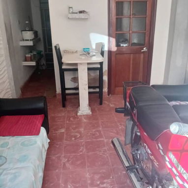 Se vende propiedad en  Santo Suárez  *Interior* - 3/10