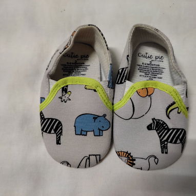 Venta de zapatos para niños de 1 año ‼️ Todos tienen una medida de 11 cm - 4/6