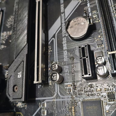 MSI MAG B550 Tomahawk Max Wifi - 3/4