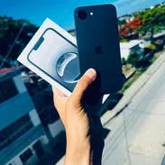IPHONE 16E BLACK Con su caja con 100 de bateria versión esim - Img 55874073