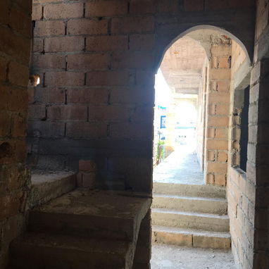 VENTA CASA CON PATIO EN EL VEDADO. MUCHAS POSIBILIDADES - 9/10