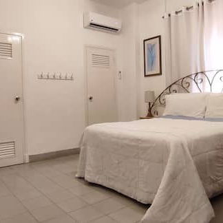 Encantador apartamento de 2 habitaciones disponible en Vedado, La Habana - Img 125864615