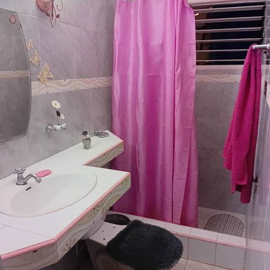 Apartamento en La Lisa de 2/4 amplios - Img 111452575