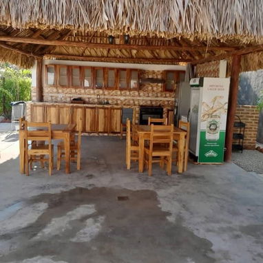 Renta casa con piscina,paneles solares,con todas las comodidades en Guanabo - Img 121468212