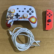 Vendo mando pro de cable Nintendo switch y joycons de uso - Img 55875375