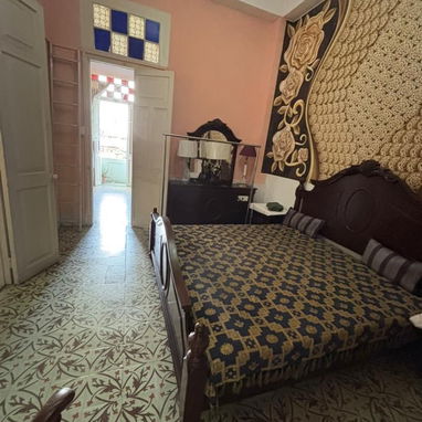 🏢 Apartamento en Venta – Prado y Malecón, La Habana (6) - 2/10