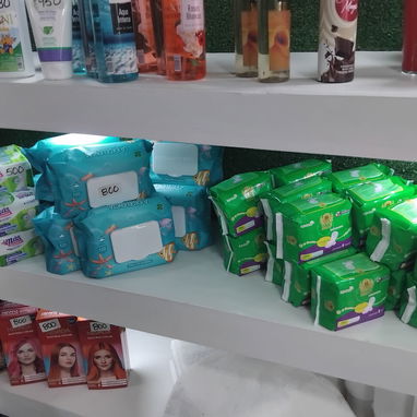 Aseo , perfumeria y belleza - Img 121848248